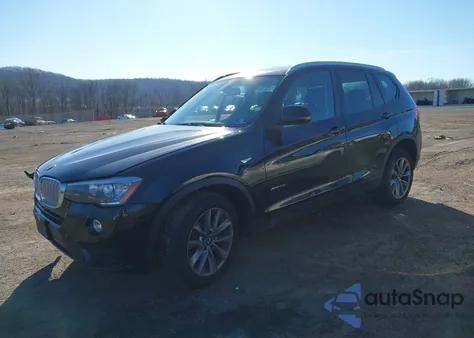 2016 BMW X3 xDrive28I z USA, uszkodzony, nr VIN 5UXWX9C57G0D78460